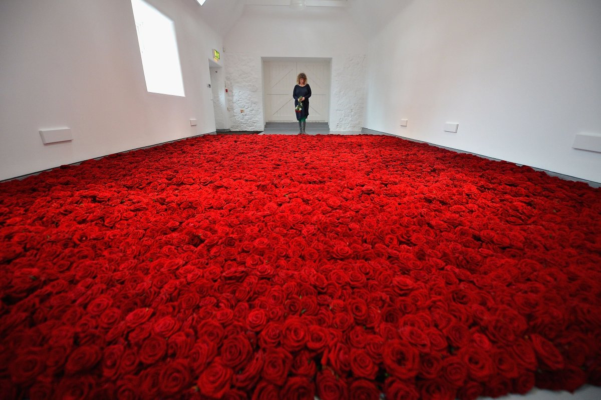 С днём рождения красный букет