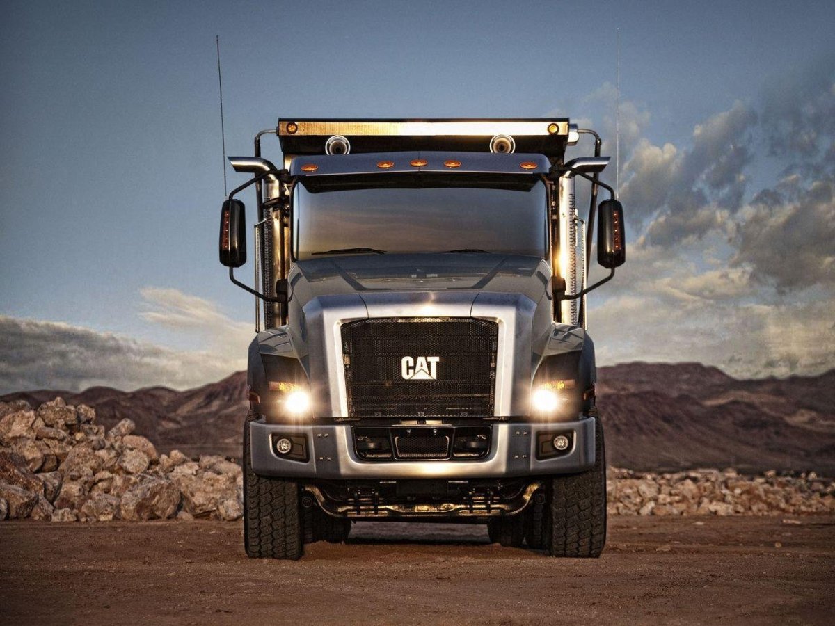 Самосвал Mitsubishi Fuso