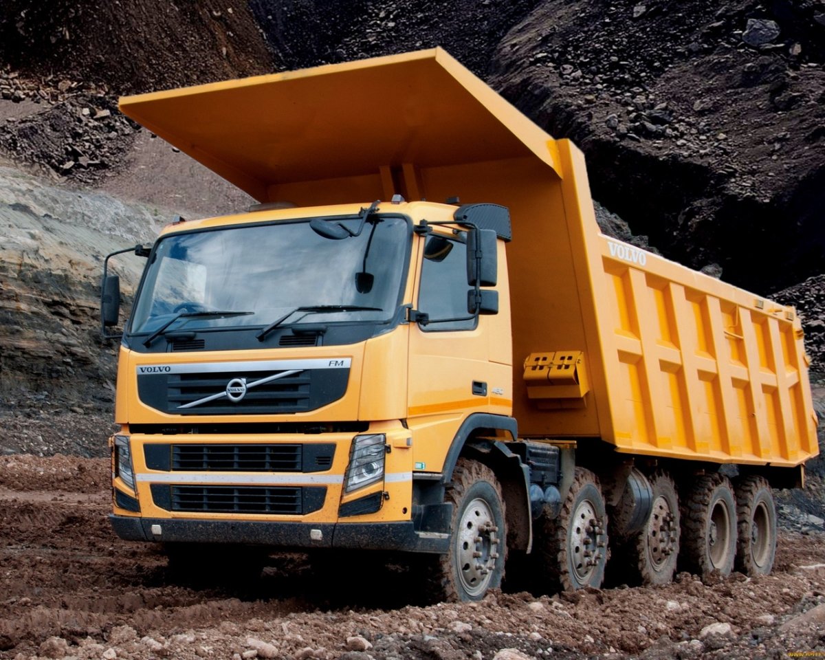 Карьерный самосвал Western Star