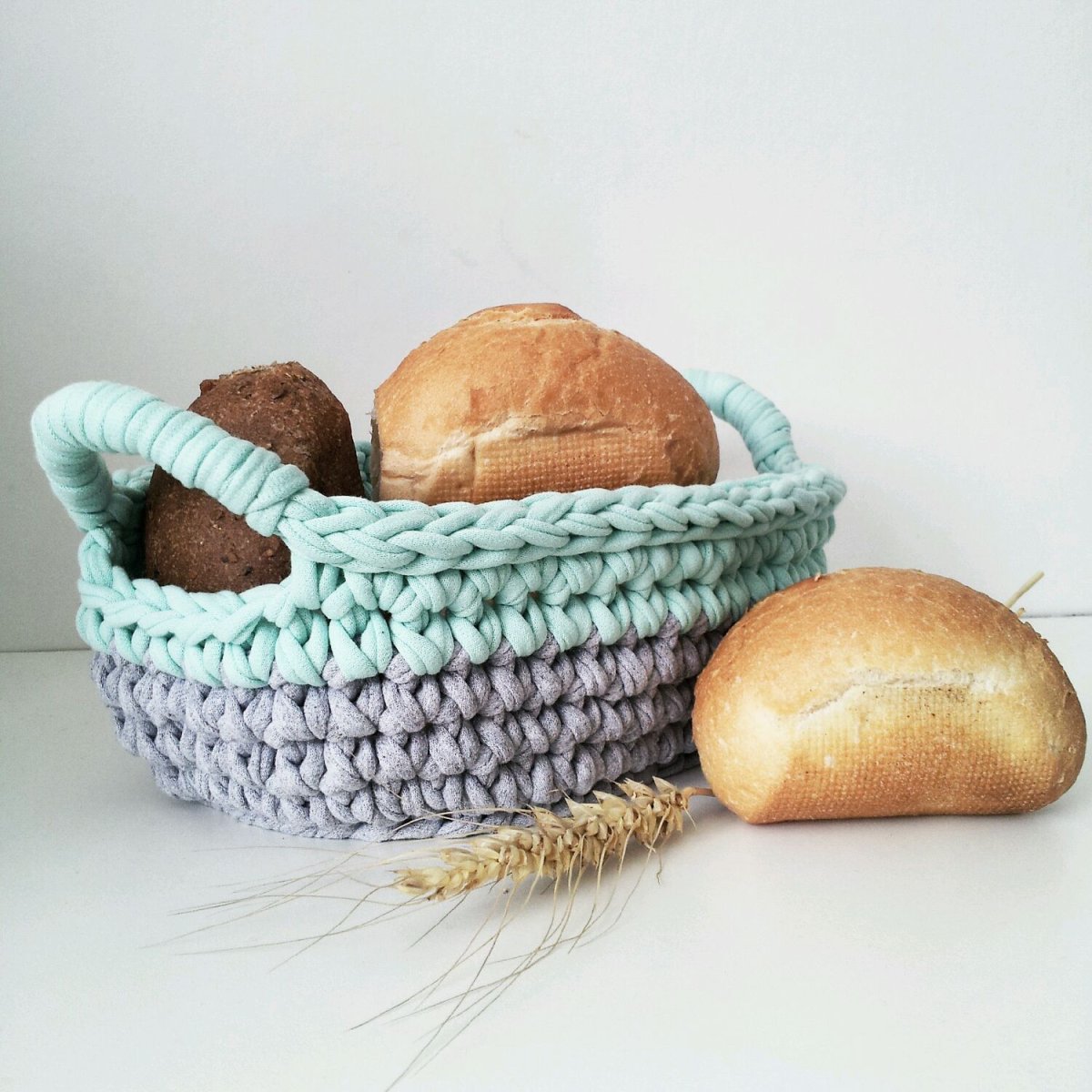 Корзина плетеная