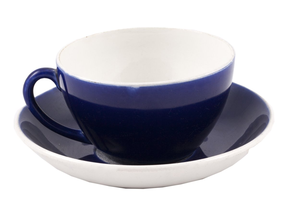 Чашка красная в белый горох