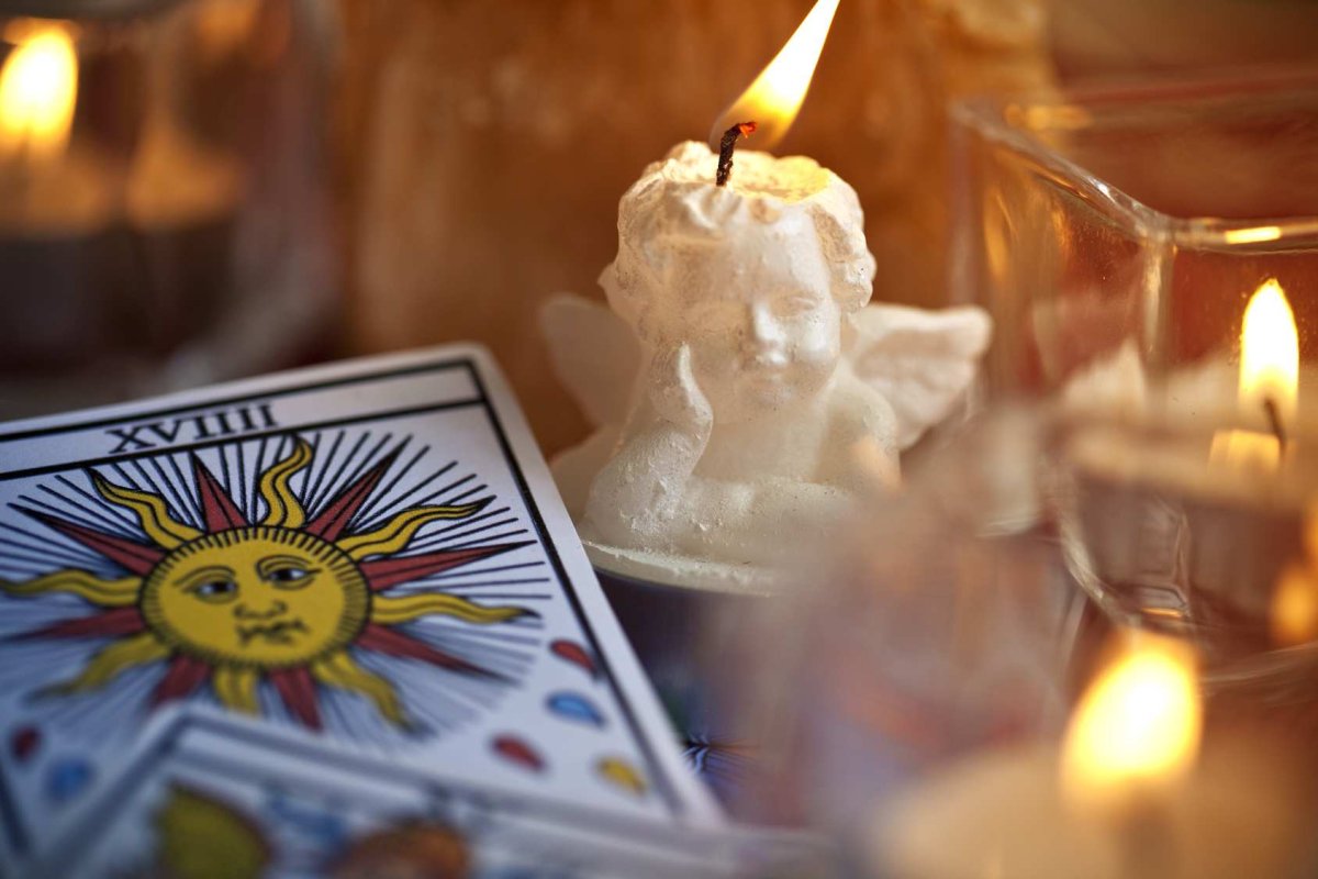 Подсвечник "девушка"