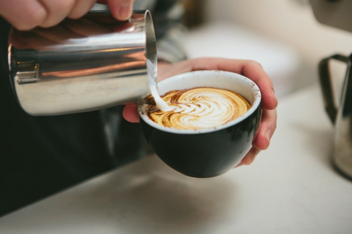 Большой стакан кофе