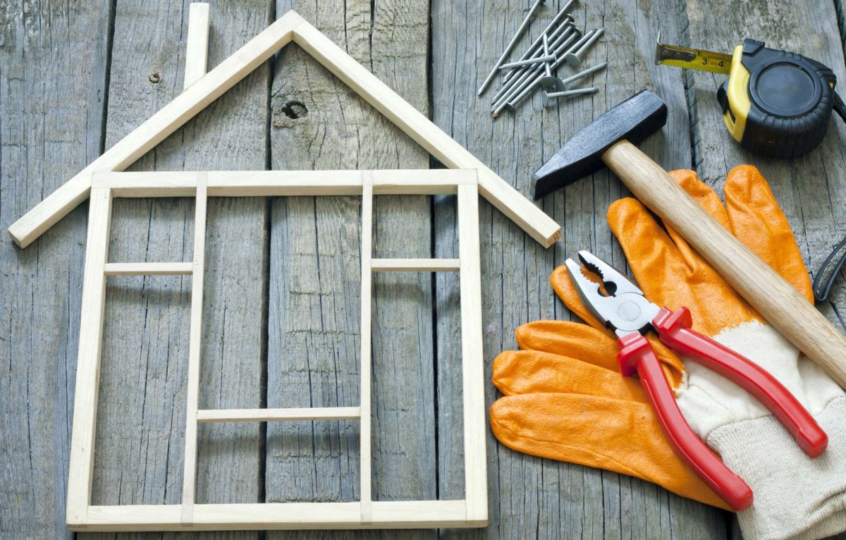 Домик из инструментов