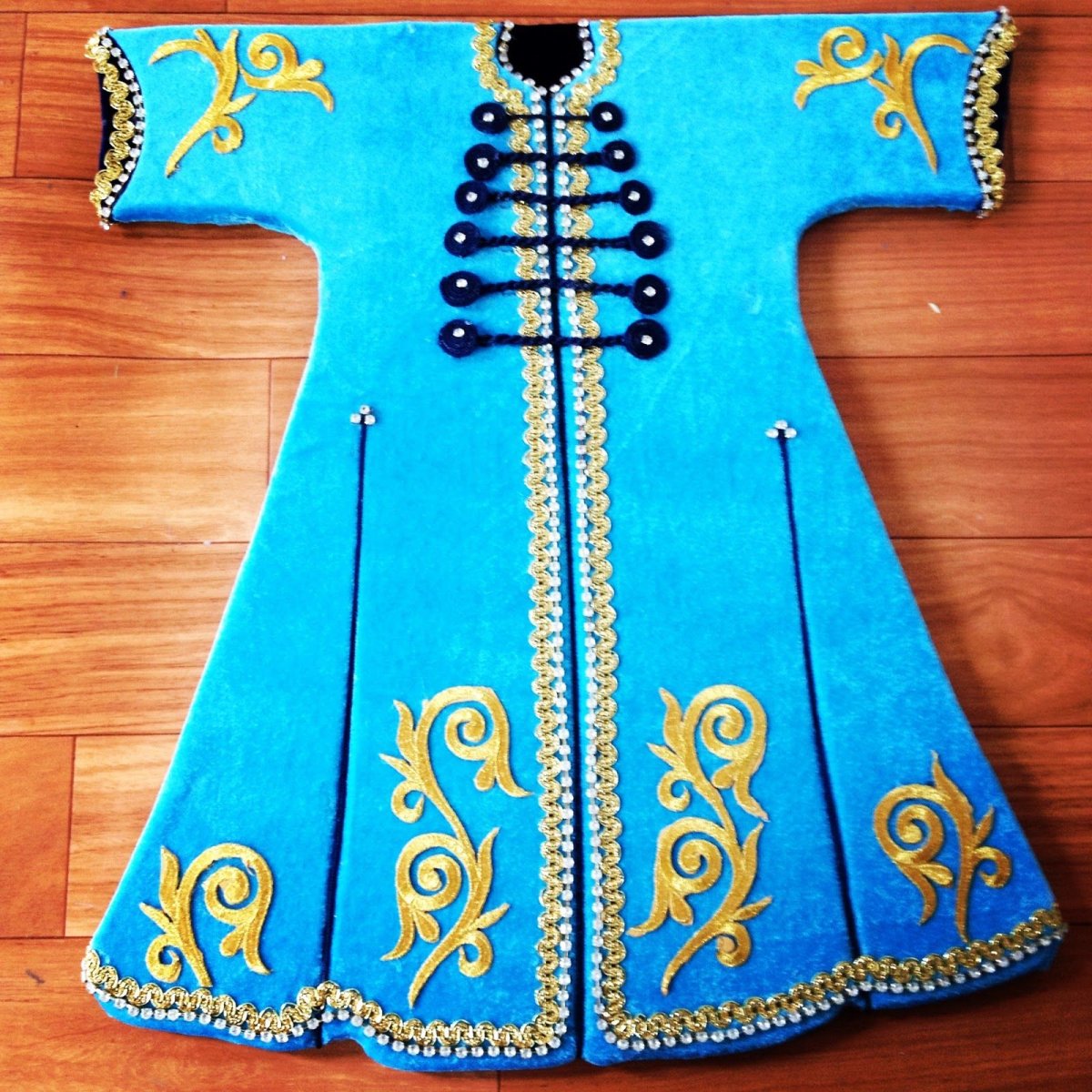 Костюм свиты