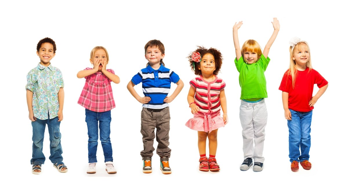 Ребенок стоит