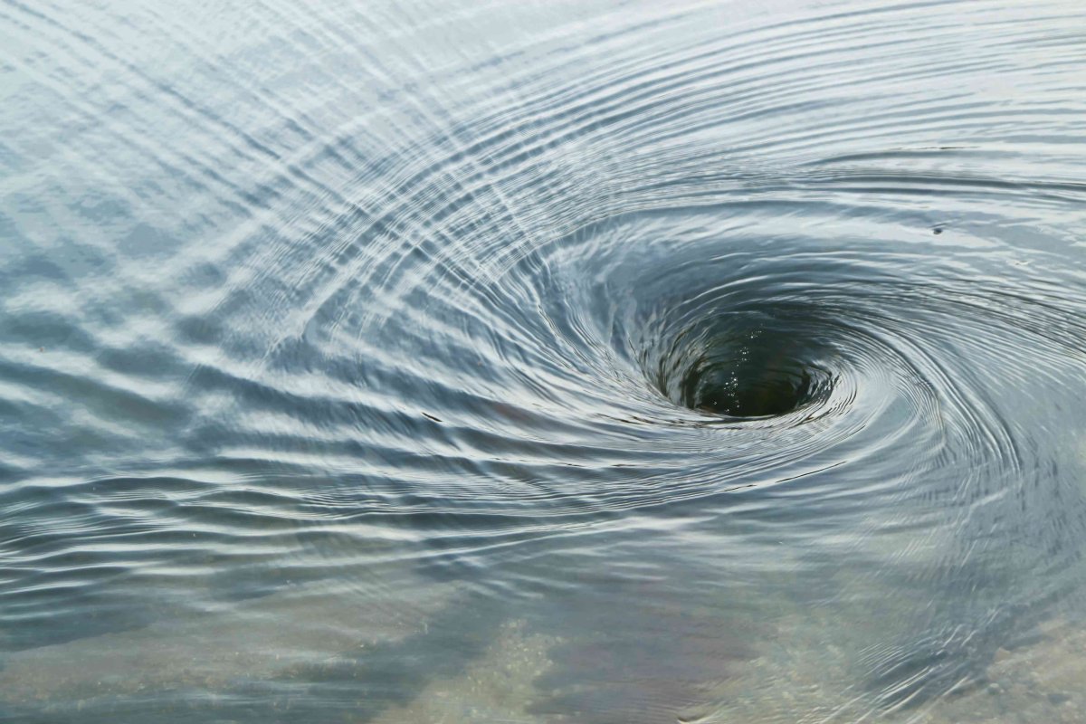 Водоворот в природе