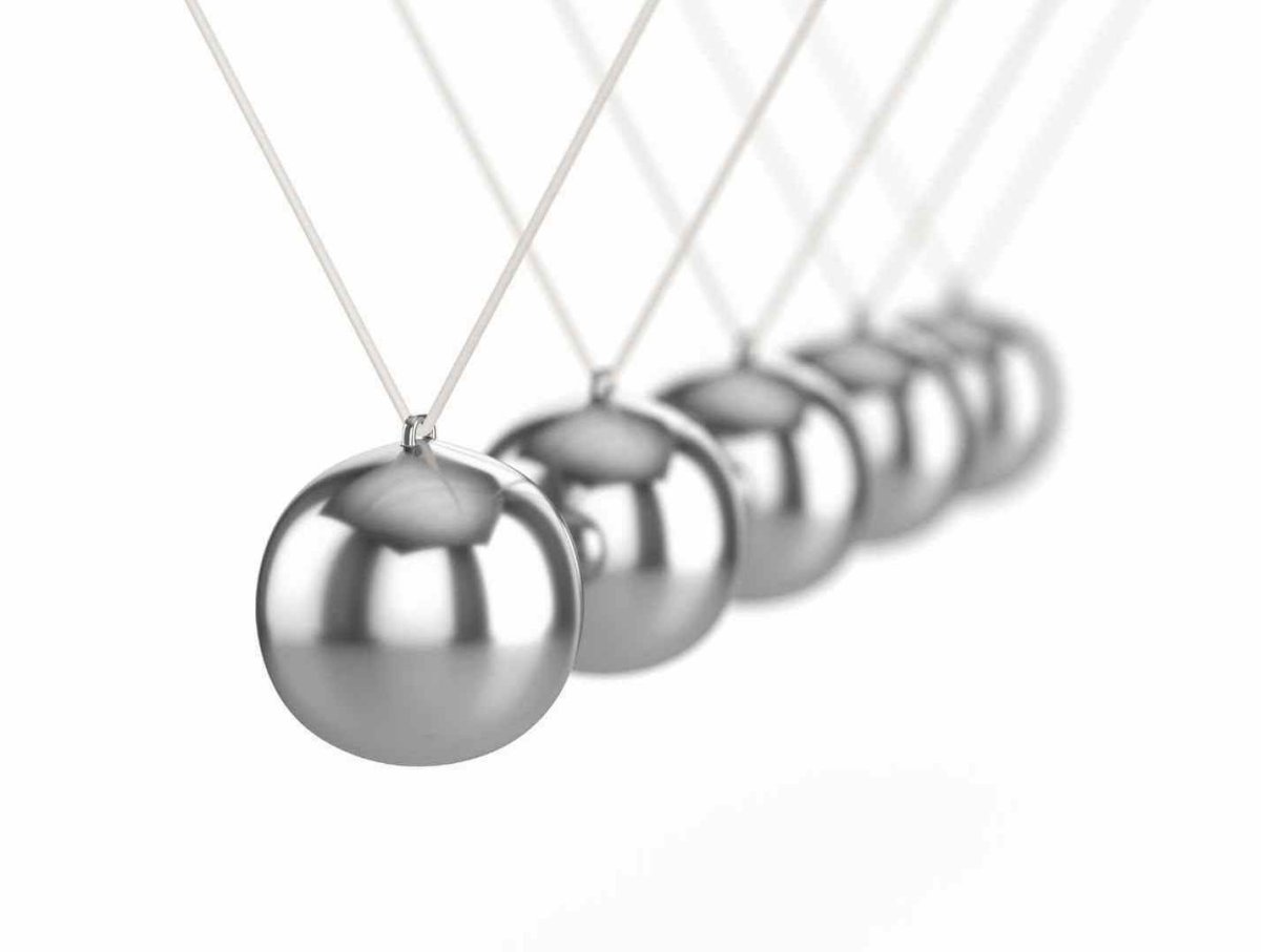 Маятник на прозрачном фоне