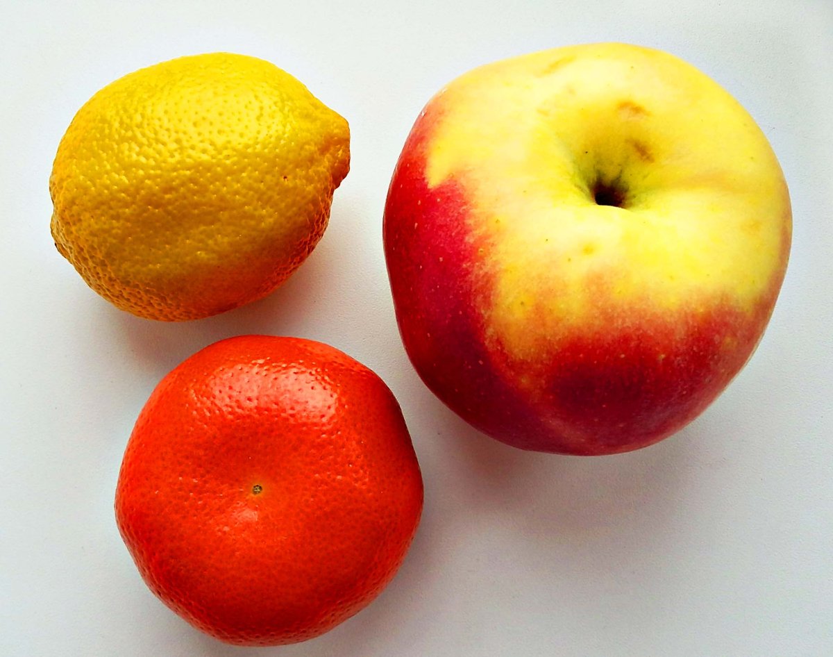 Фрукты в отдельности