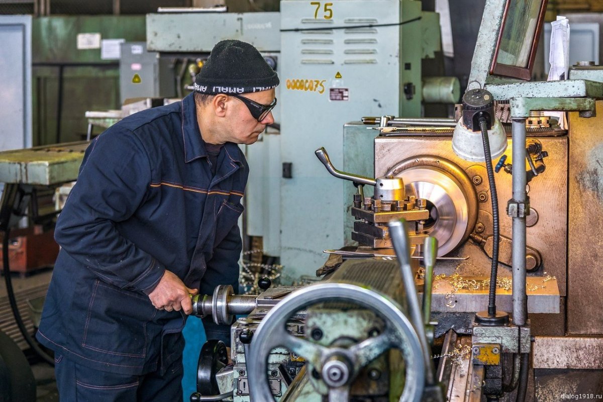 Станочник металлообработка