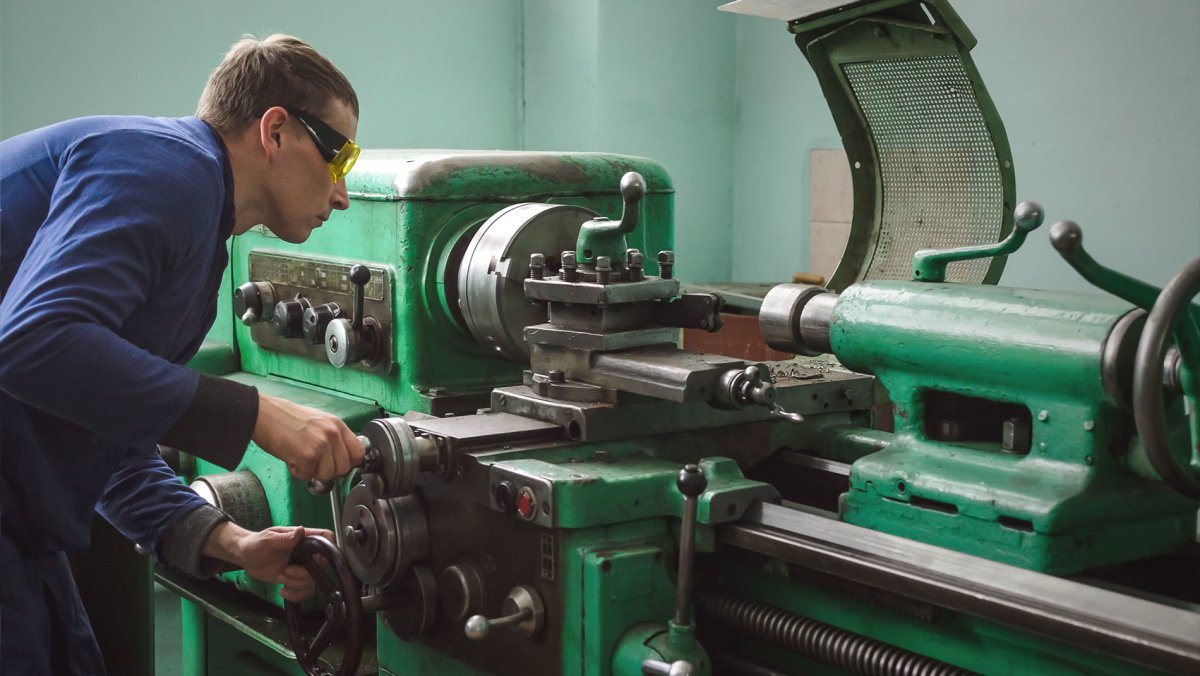 Токарь фрезеровщик