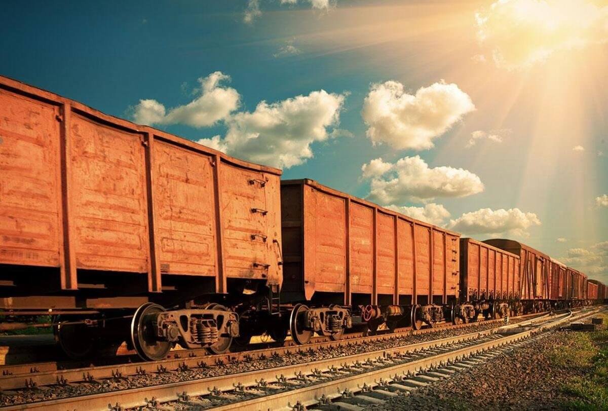 Грузовые вагоны красиво