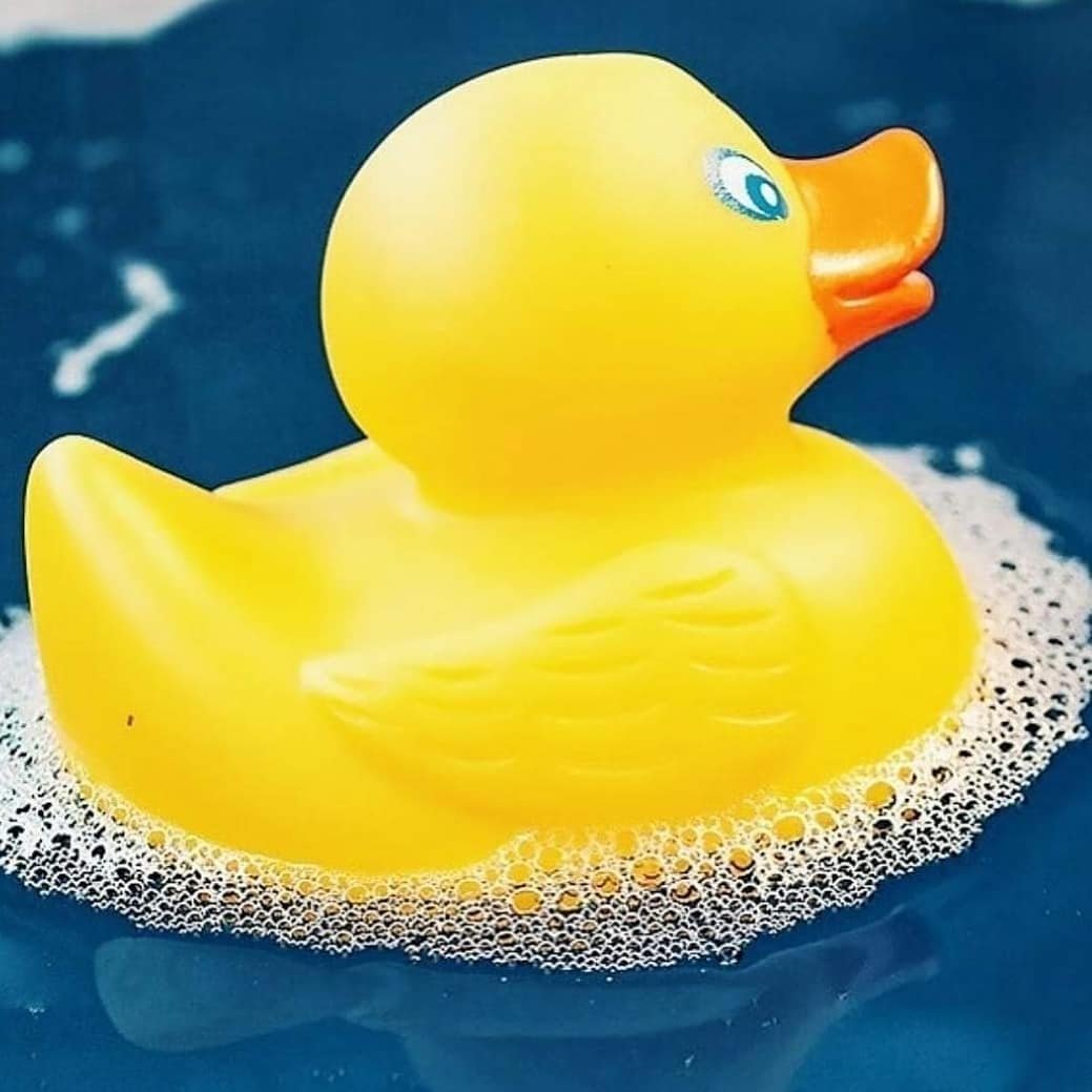 Резиновая уточка арт