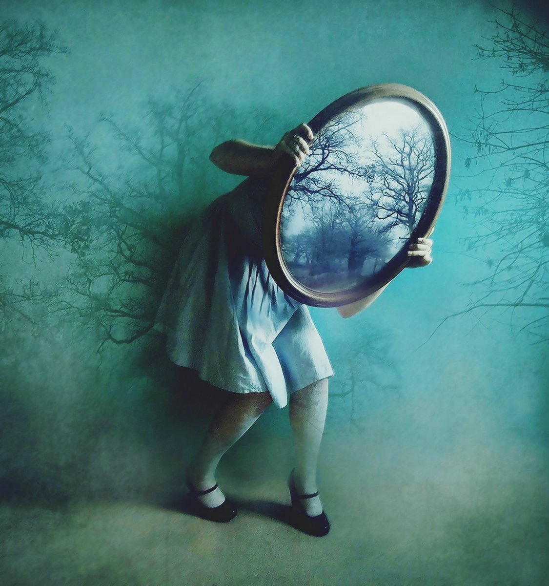 Алиса в Зазеркалье зеркало