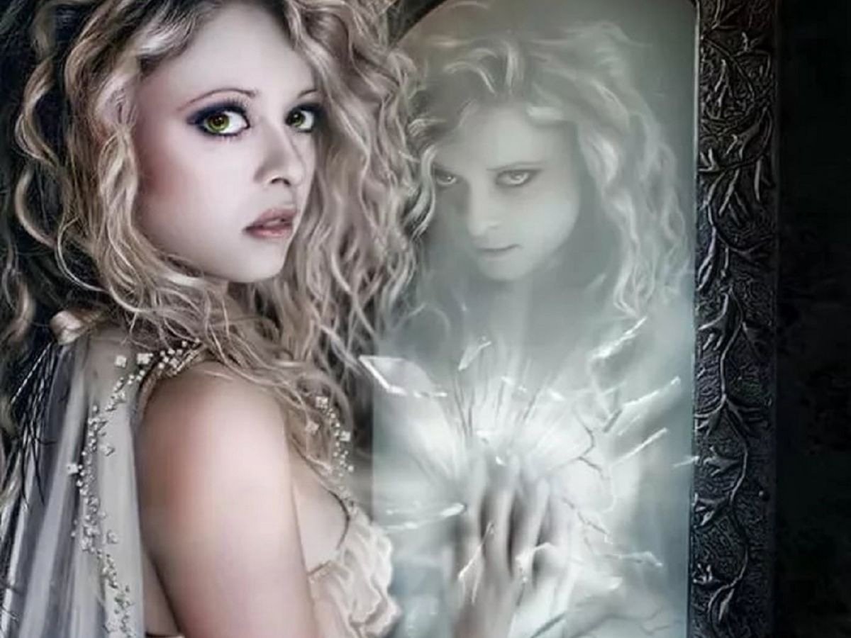 Отражение в зеркале мистика