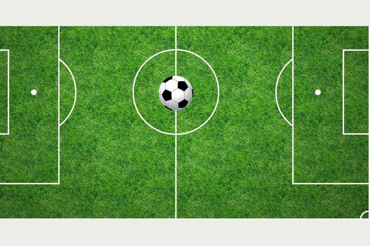 Футбольное поле с вверху