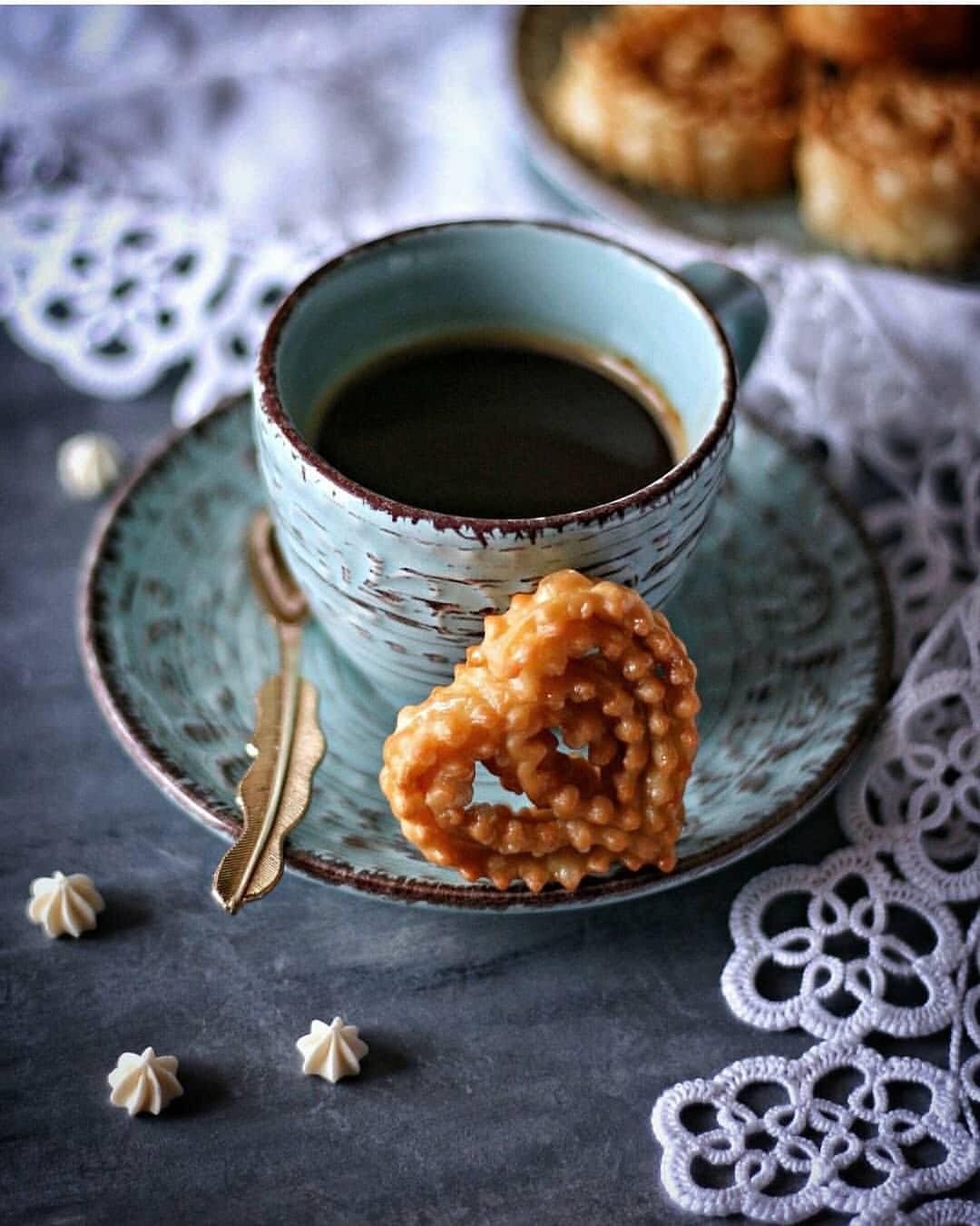 Чашечка чая с печеньем