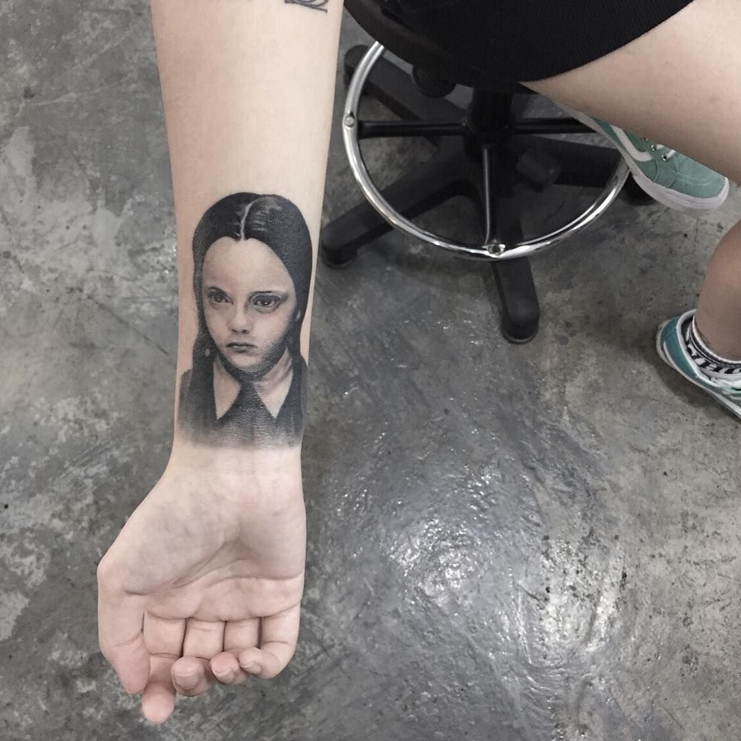 Уэнздей Аддамс Татуировки