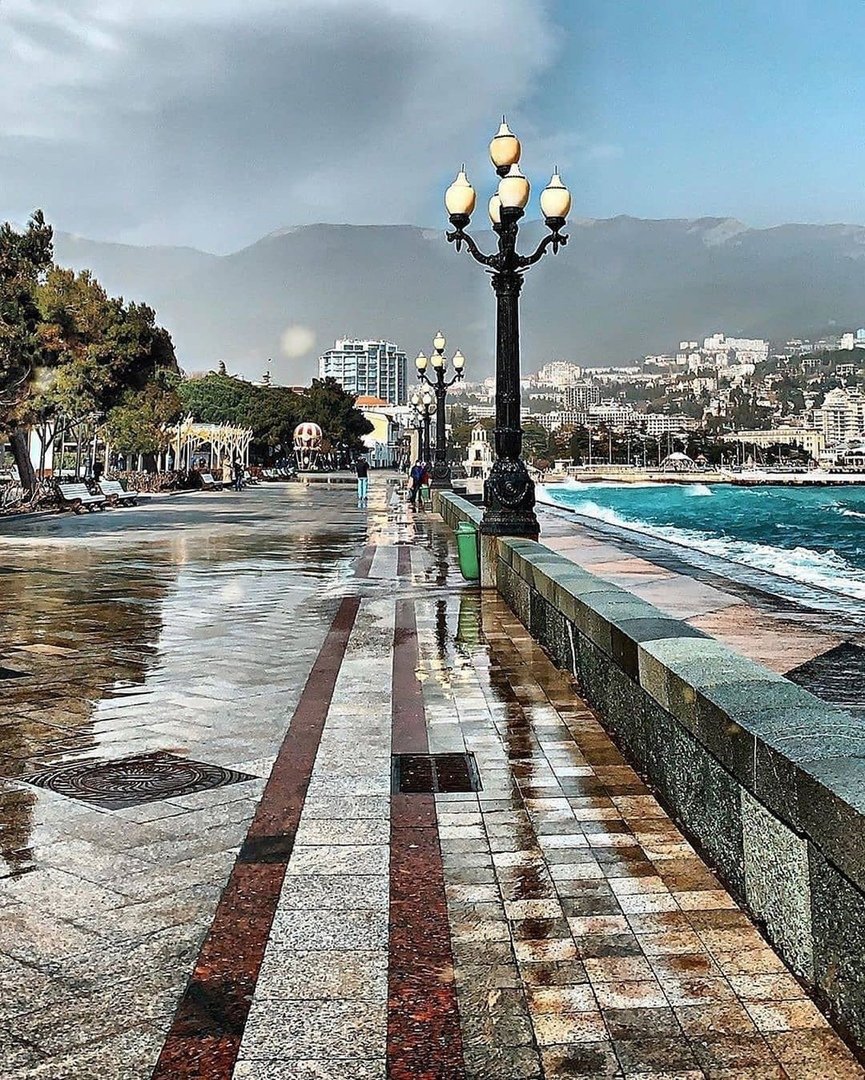 Ялта Крым море набережная