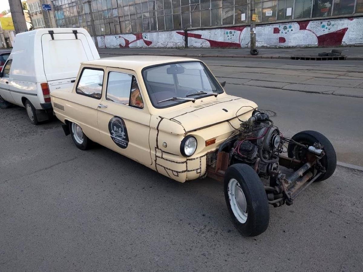 Машина Запорожец ЗАЗ 968