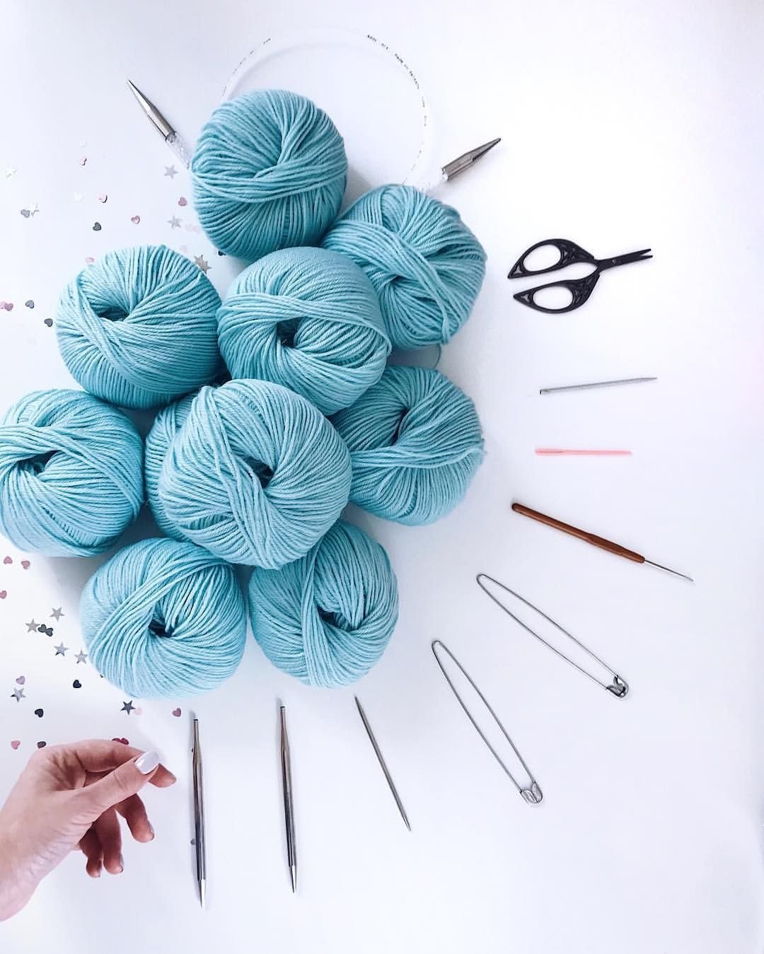 Нитки для вязания крючком