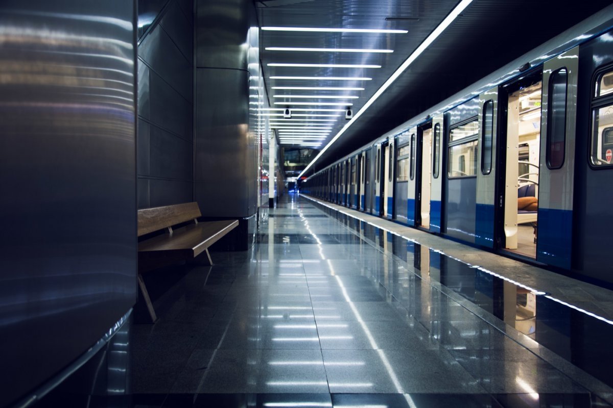 Красивые поезда метро