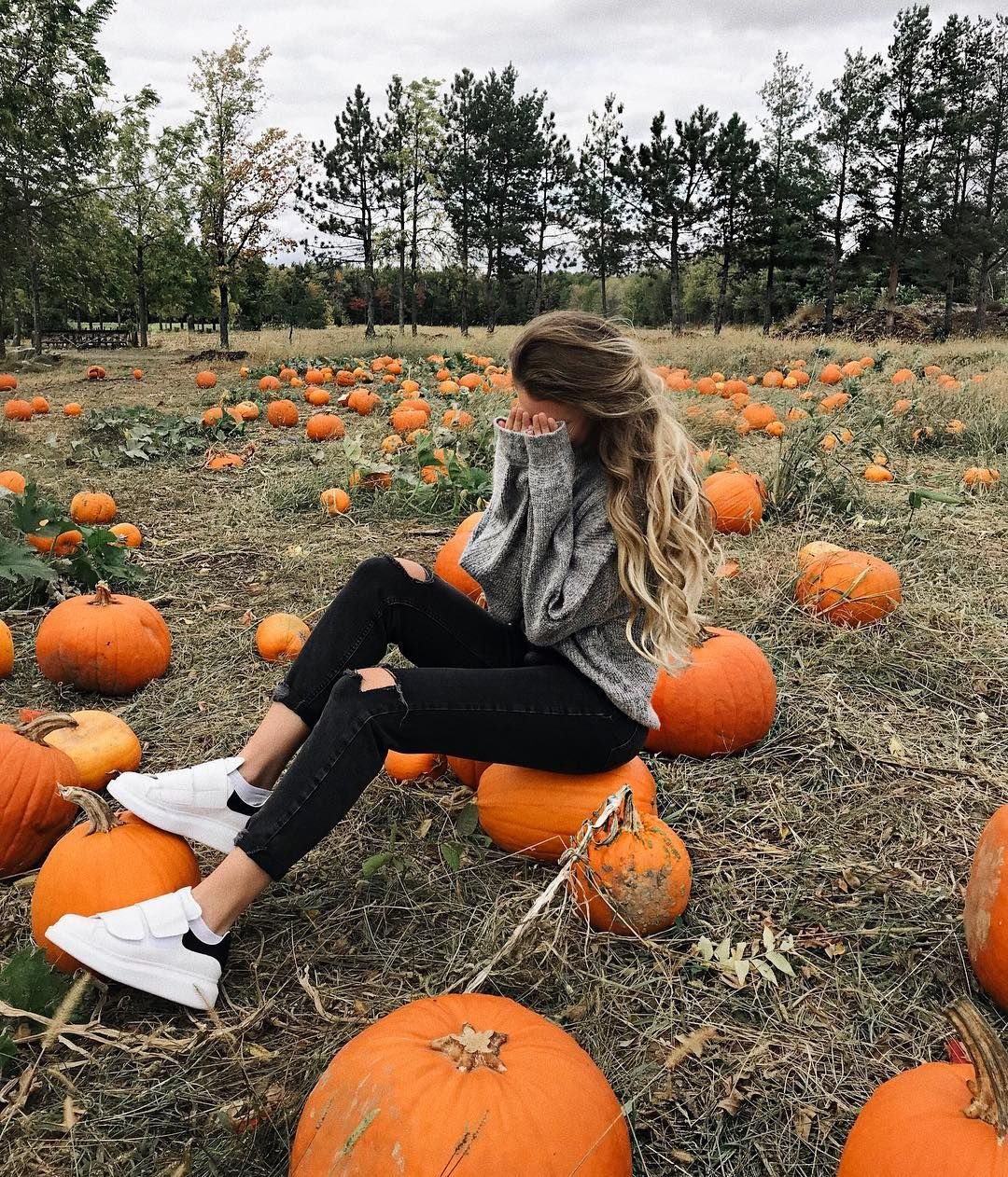 Фотосессия с тыквой осенью