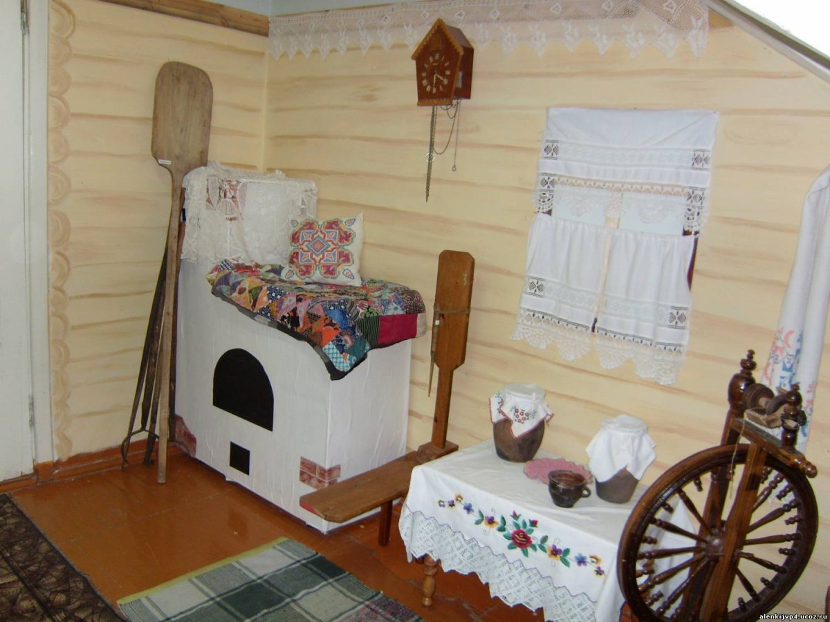 Русская изба Горница