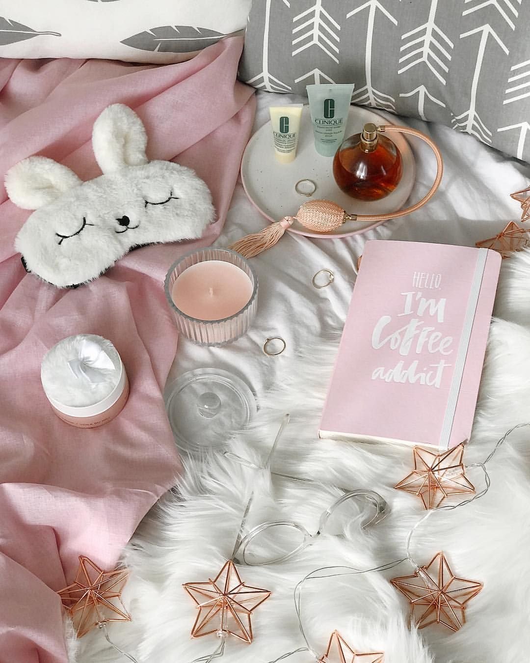 Розовые вещи для эстетики