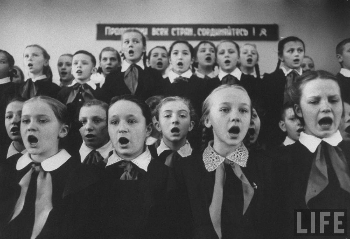 Урок пения в Советской школе