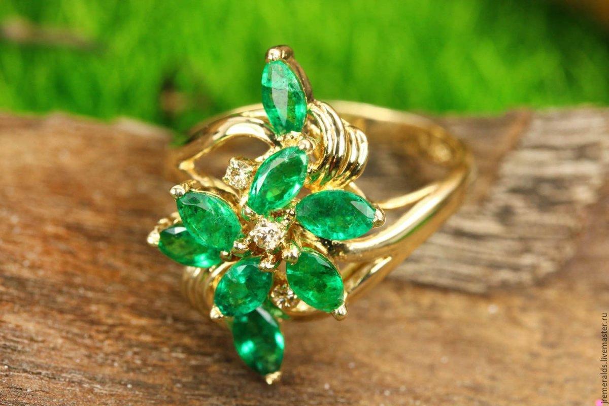 Бирюза янтарь изумруд золото