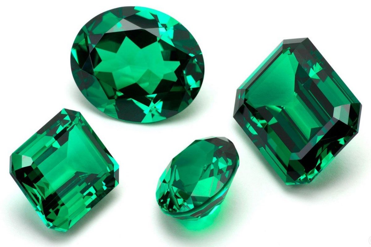 Зеленый камень полудрагоценный изумруд