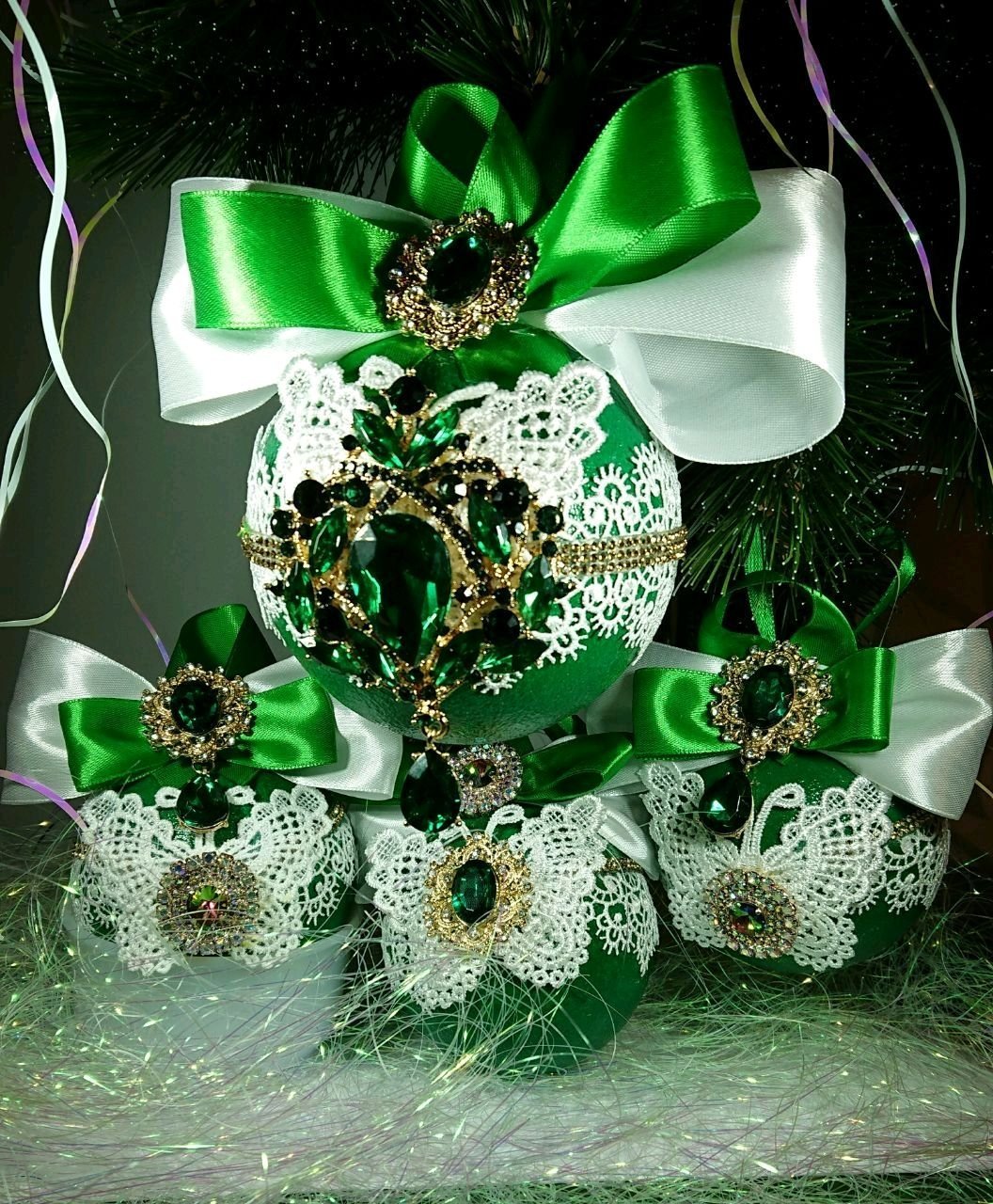 Новогодние шары ручной работы