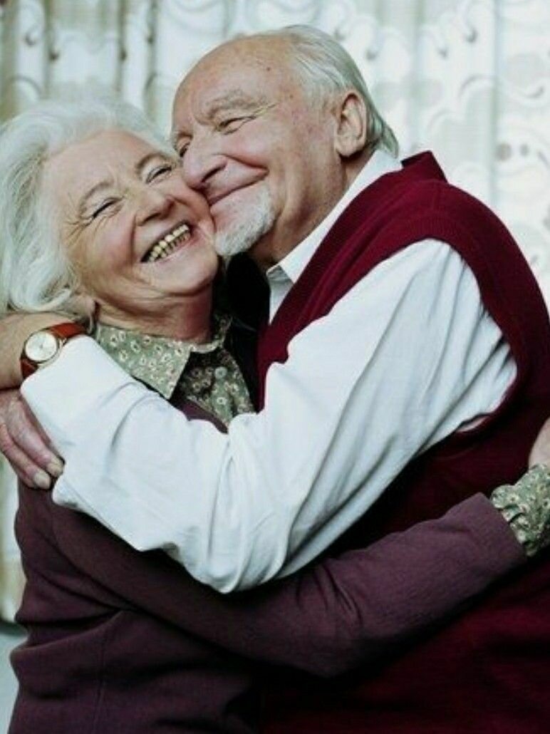 Пожилые люди