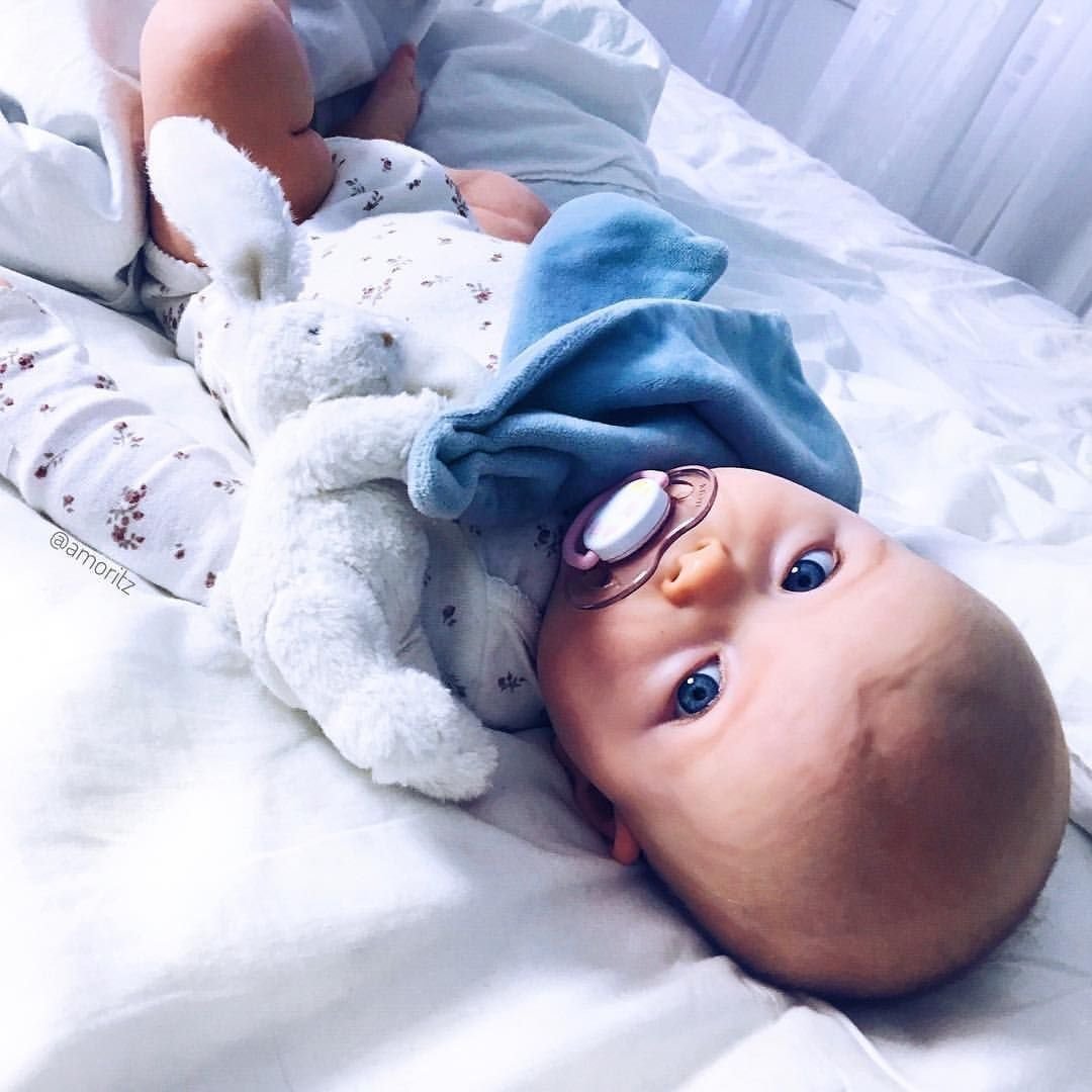 Младенец мальчик