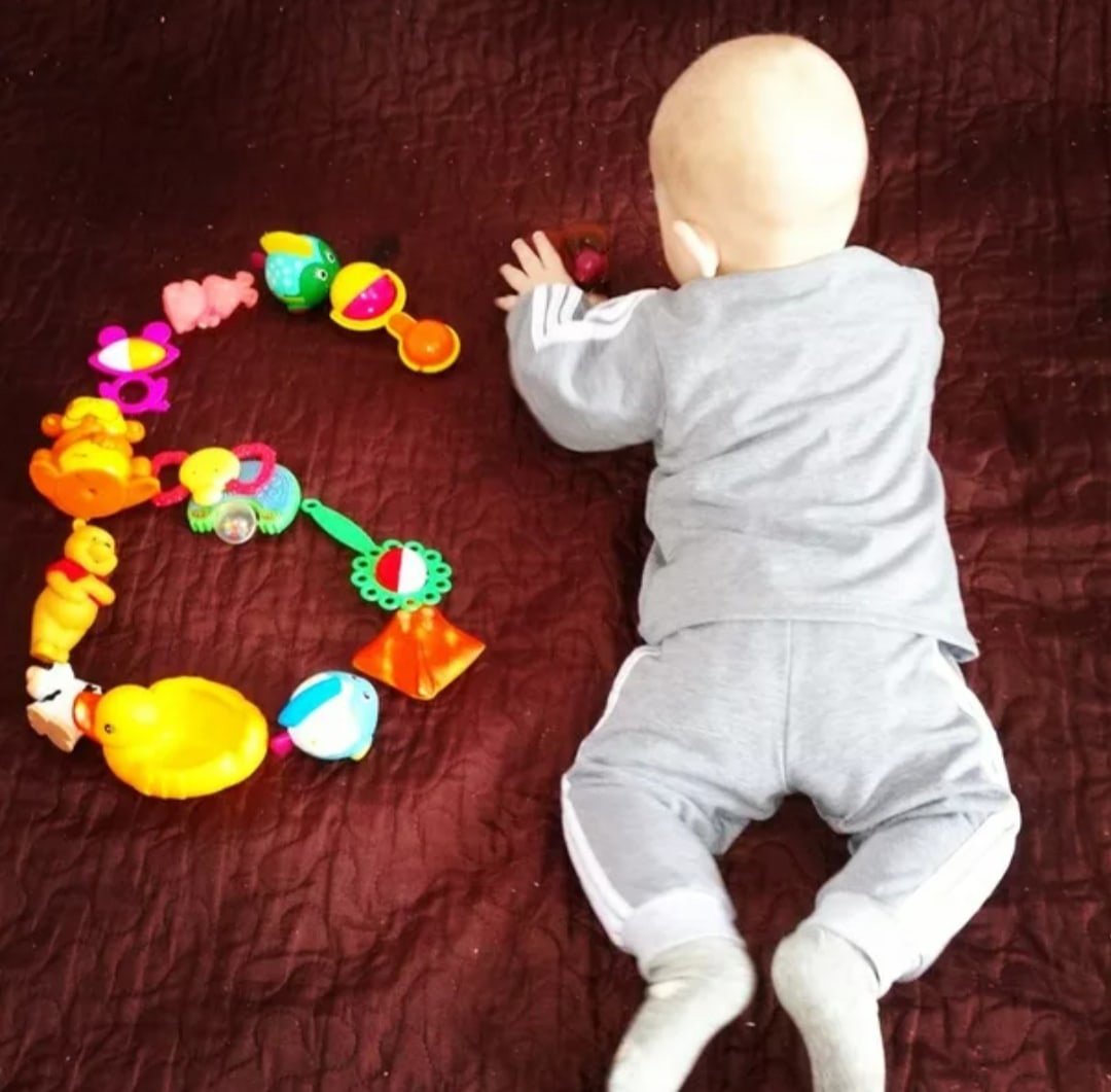 Открытка с 6 месяцами девочке