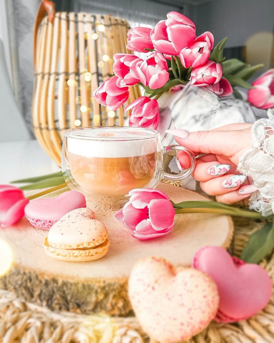 Клубничного настроения и здоровья