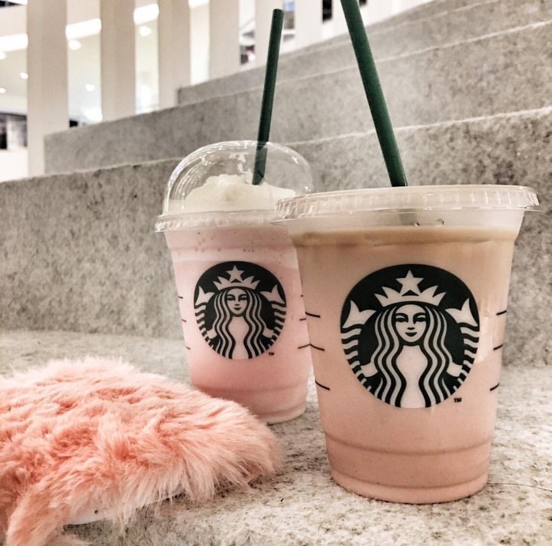 Стаканчик Старбакс Эстетика