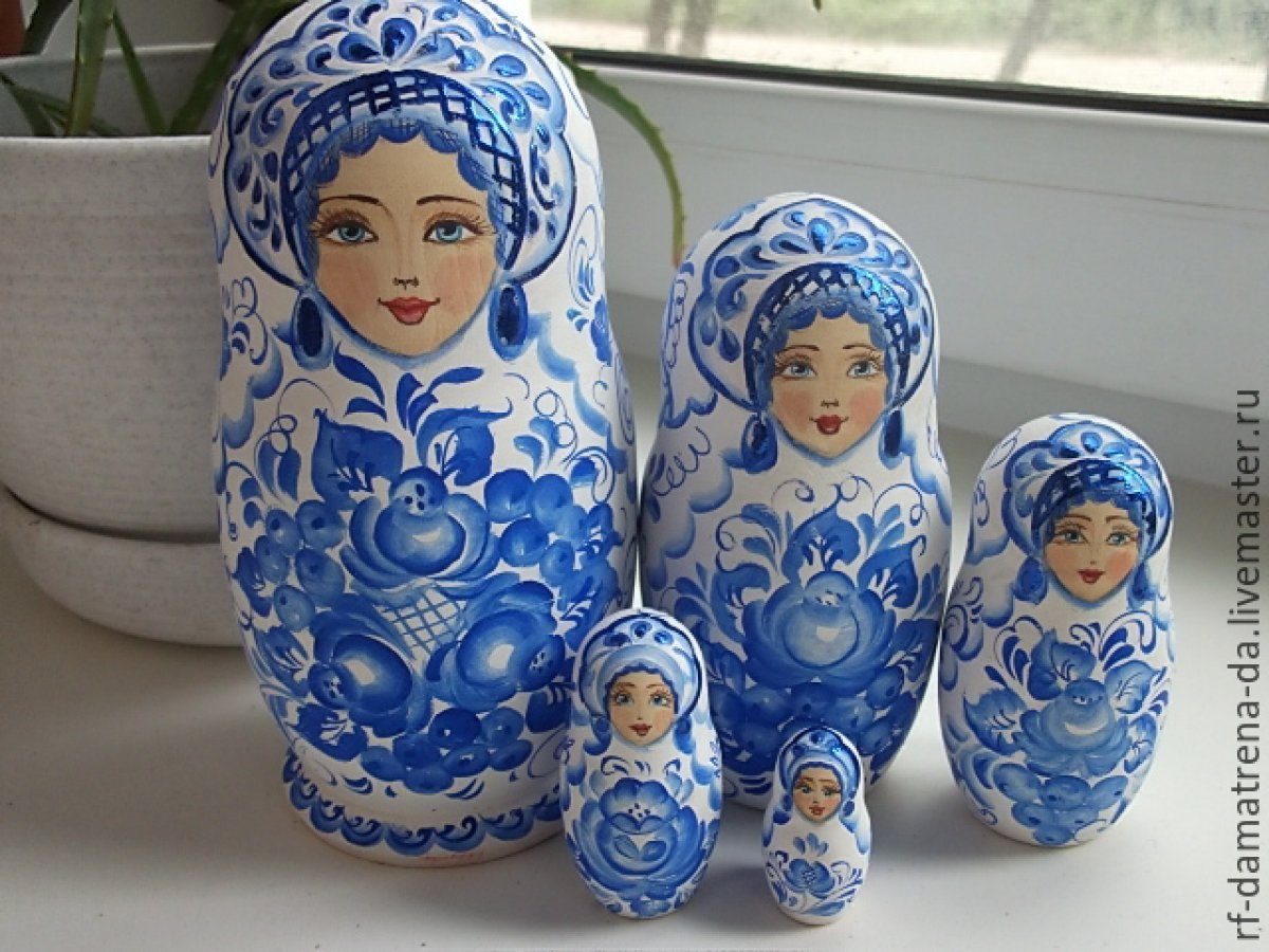 Матрешки для печати разноцветные