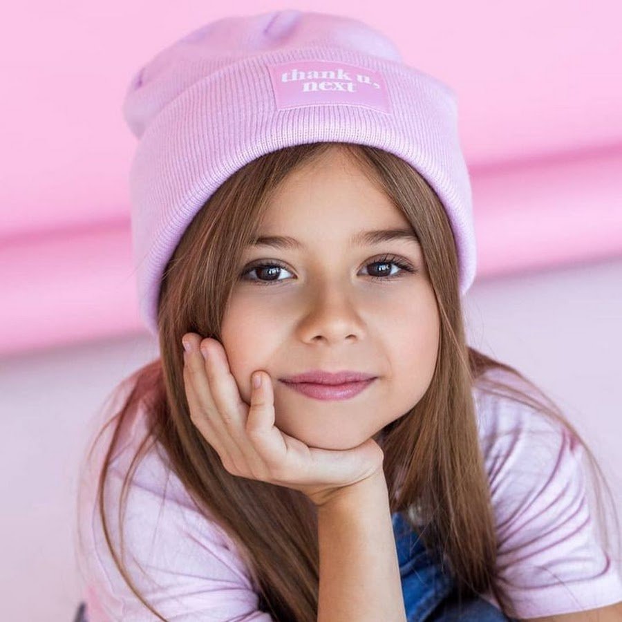 Амина и Адека