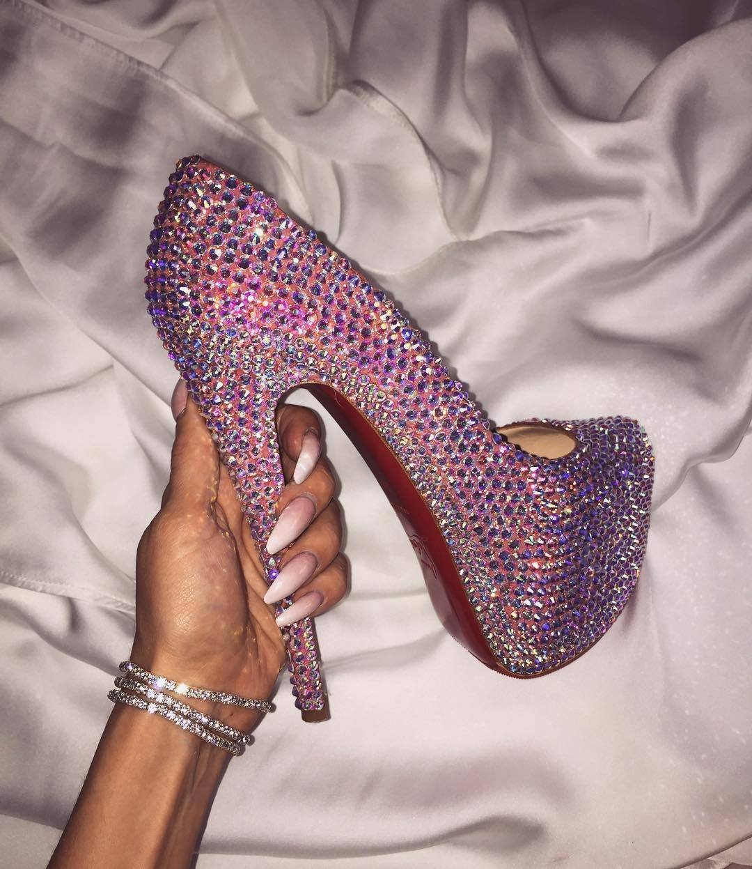 Туфли в стиле гламур