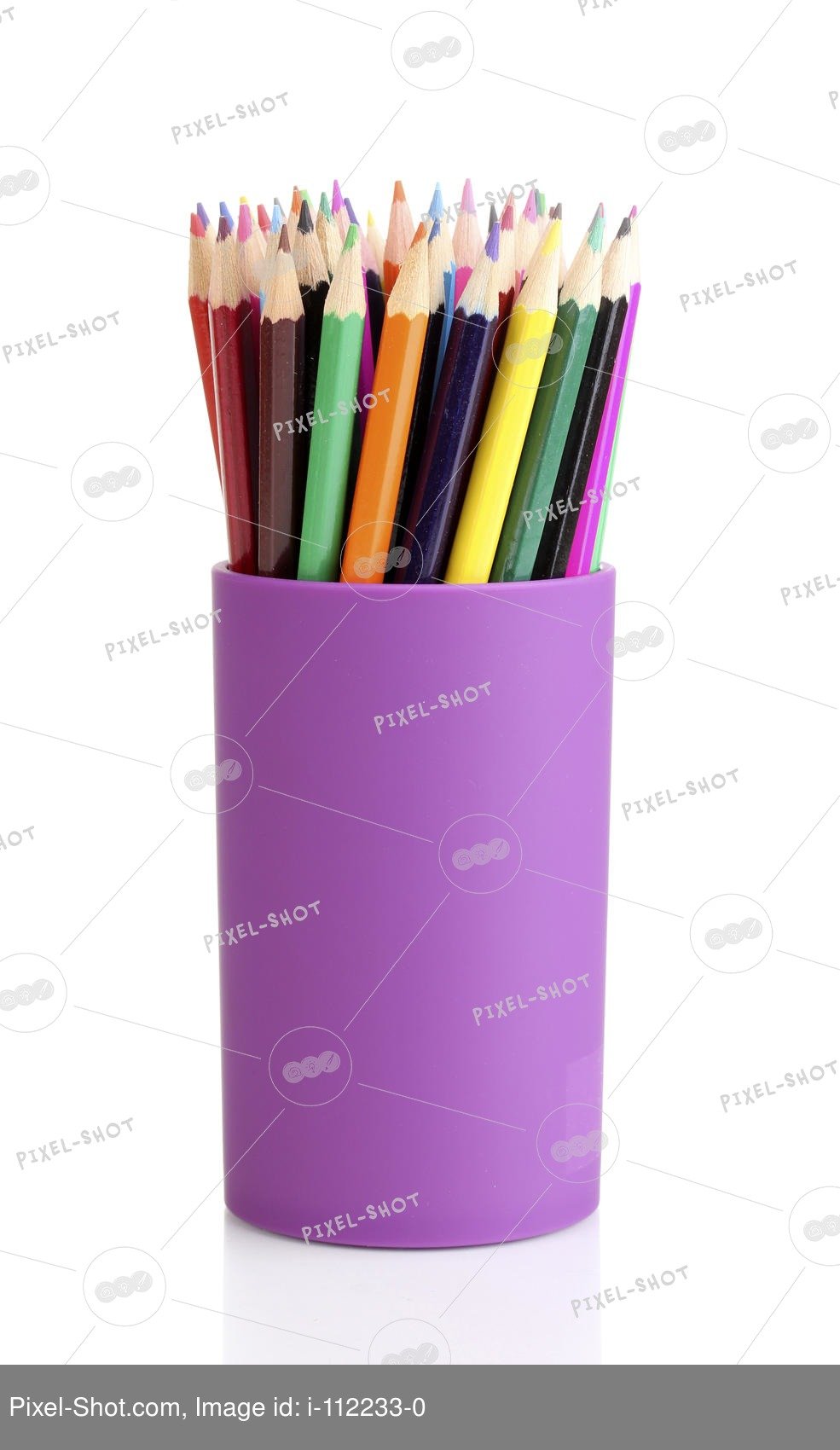 Стакан с карандашами вектор