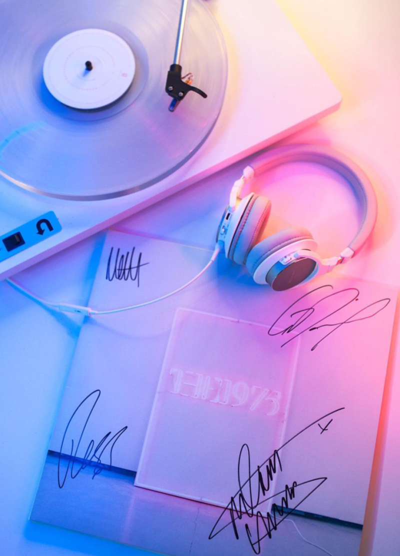 Фотосессия со скейтом для девушки