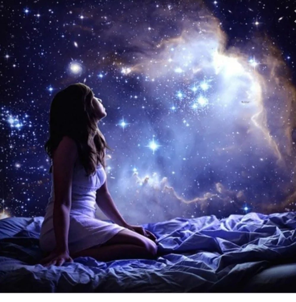 Женщина космос