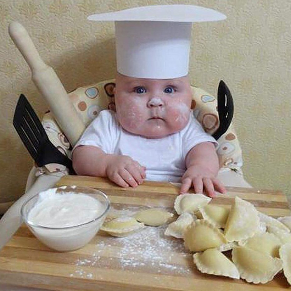 Ребенок с шашлыком