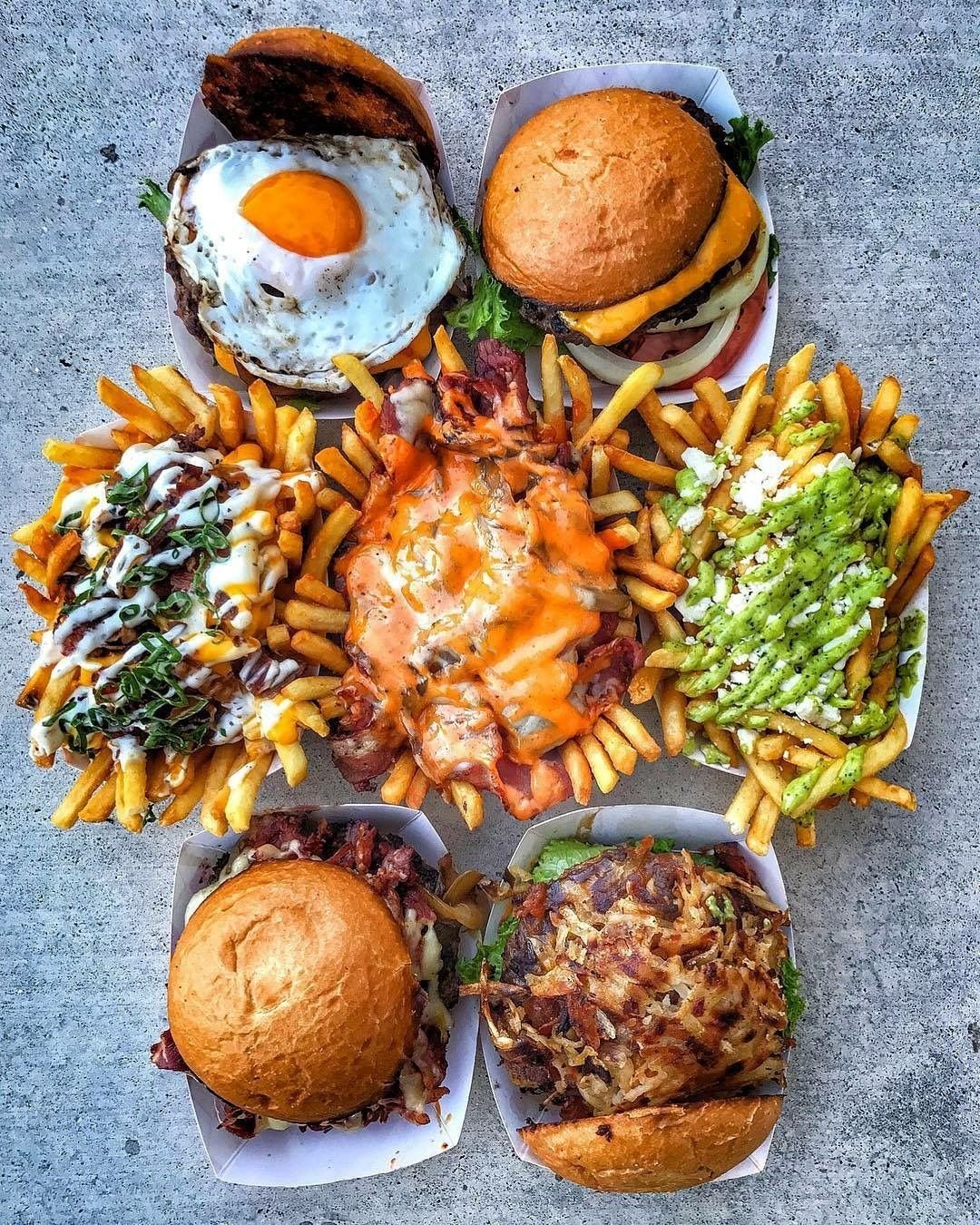 Ксения Змановская еда и котики