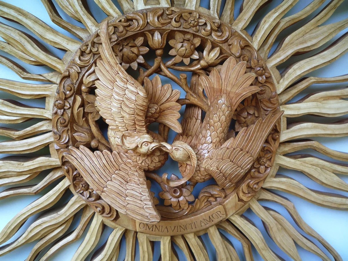 Резьба по дереву солнце