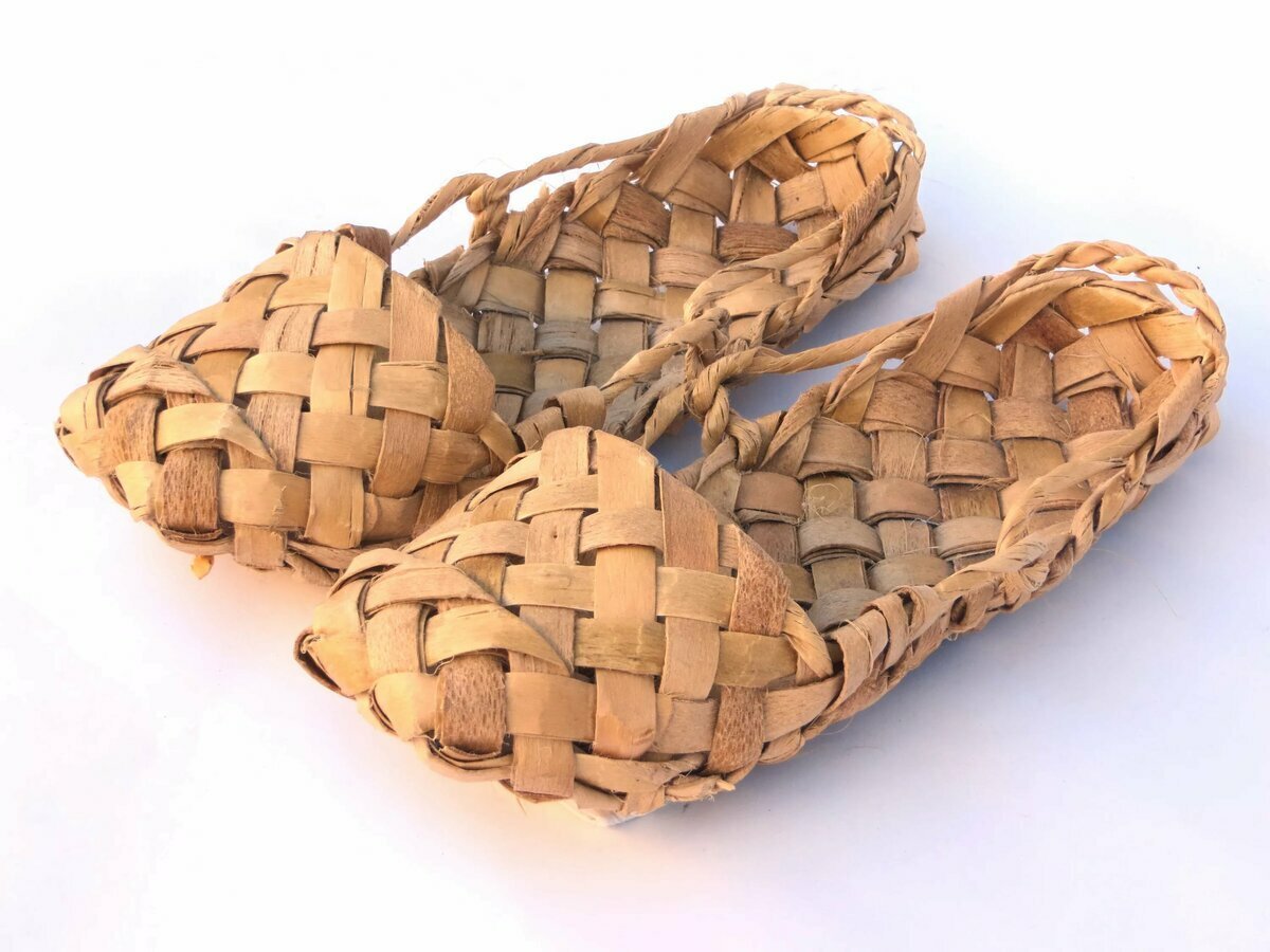 Лапти липовые