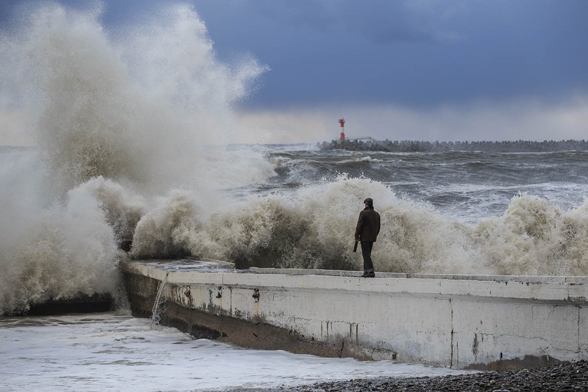 Маяки Ирландии в шторм