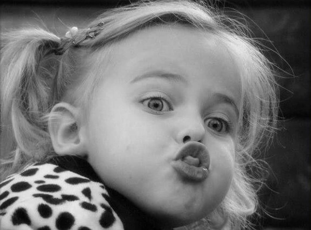 Губки бантиком